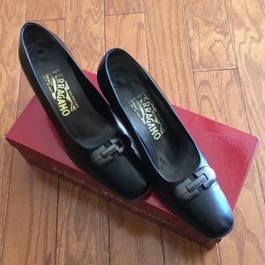 ⭐️Ferragamo heels⭐️